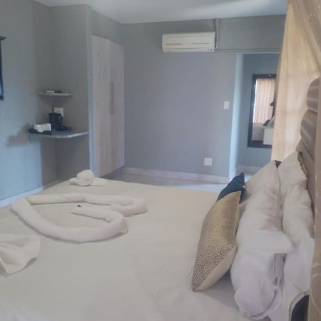 Elegant Guest House Malelane Malalane Exterior photo